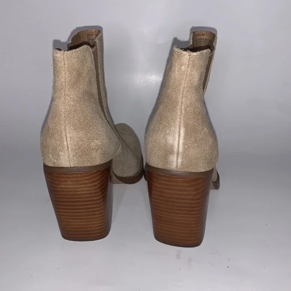 B.P. Lex Suede Bootie size 6.5 - Picture 4 of 7